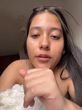 Nhefertary 现场XXX聊天