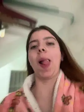 Chatroom XXX en direct de Cloew_Marz