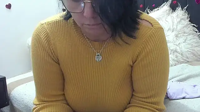 Evaaross_2345: απευθείας συνομιλία ΧΧΧ