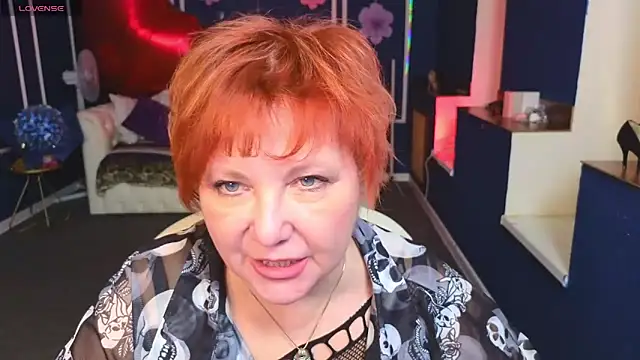 Kira_Kenett's Live XXX Chat