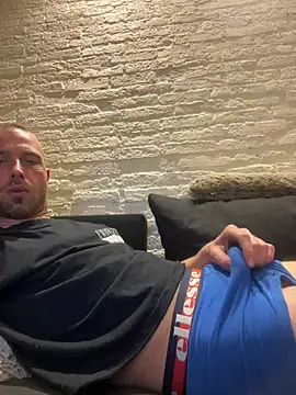 Rotteei1 Live XXX-chat