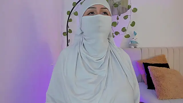 _Amirah live XXX chat