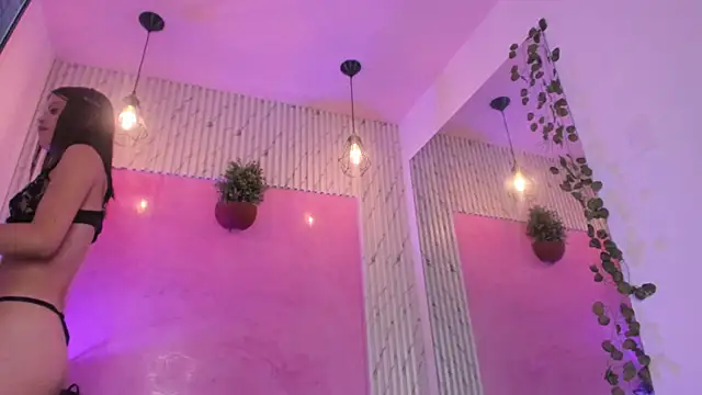 Chat +18 de Alice_BMS ao vivo