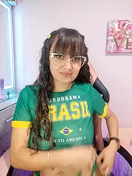 Pinkvixen69's Live XXX Chat