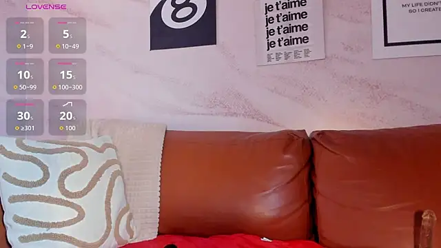 Ada_Turner Adlı Modelin Canlı XXX Sohbeti