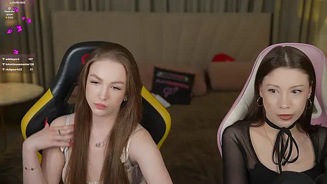 Show modela Selena_Glow na web-kameri