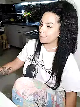 hot-babygirl ওয়েবক্যাম শো