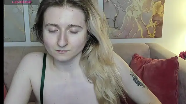 Chat +18 de CamillaDreamer ao vivo