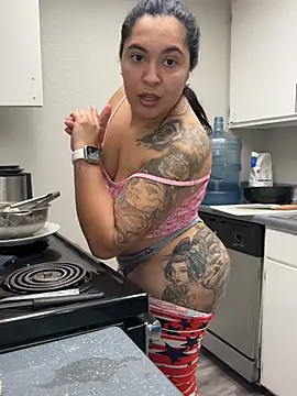 latina_curvy22: вебкам-шоу
