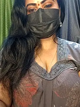 แชท XXX สดของ Anushka_flower