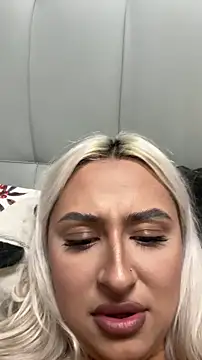 Kylie_One 现场XXX聊天