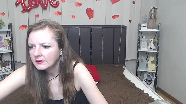 MeganPirs: онлайн-секс-чат