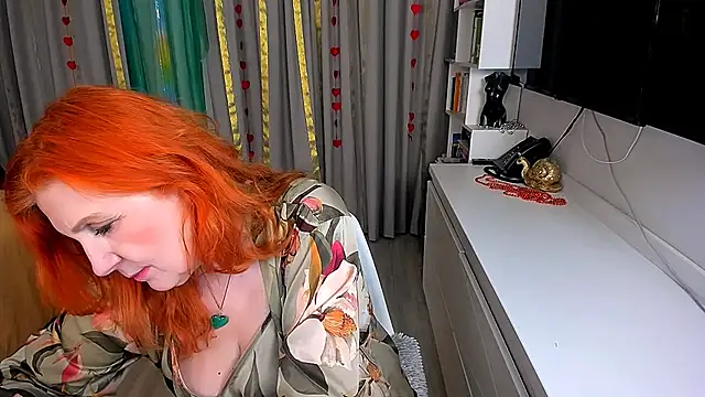 Almaz-Fire-Fox-One – Live XXX-chat