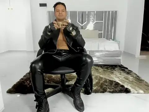 master_leather Show Webcam