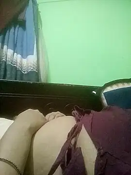 Tina_250's Webcam Show