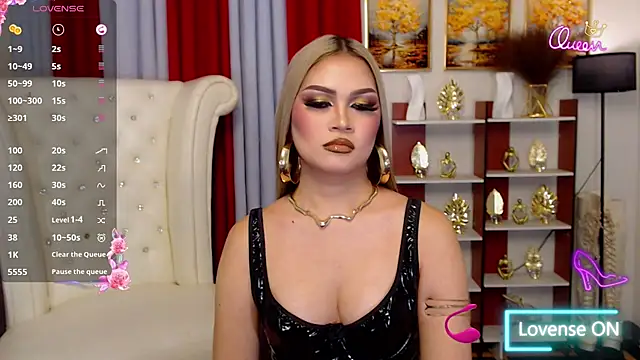 Show modela PrettyCockAthena na web-kameri