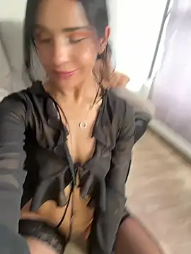 Nikothyna Show in webcam