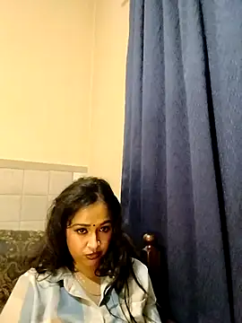 Czat XXX na żywo – cute_indianxo