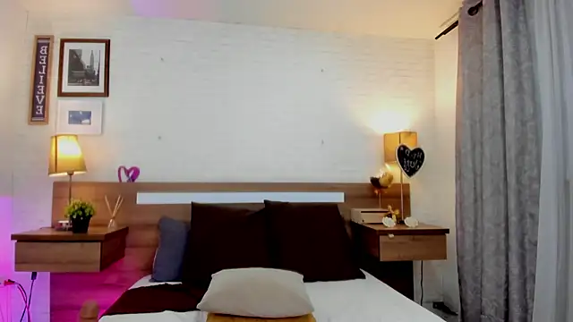 JenniferAuristonのライブXXXチャット