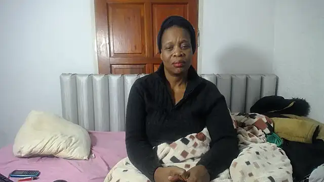 JoycyQueen: онлайн-секс-чат