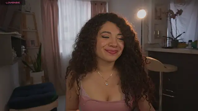 valeria_rosses 现场XXX聊天