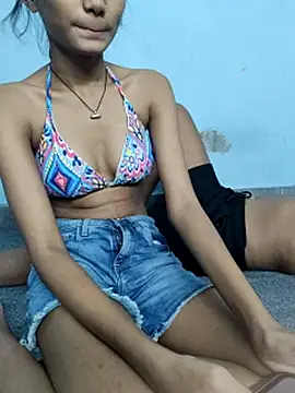 Virgin_Girlss – Kamerová šou