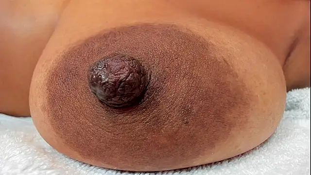 แชท XXX สดของ zara_lopez