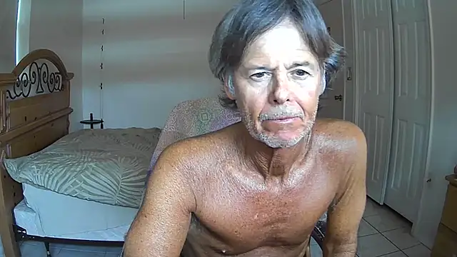 nakeedcowboi65 Show in webcam