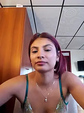 hanna_beili élő XXX-chatje