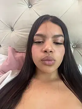 MeganHillss: онлайн-секс-чат