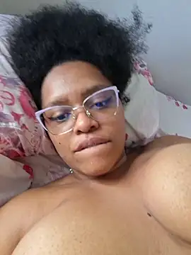 corinastonee's Live XXX Chat