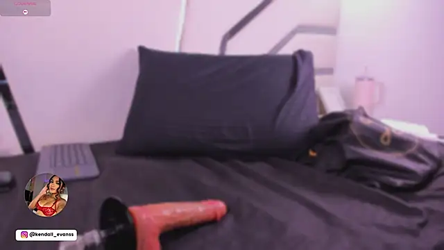 Kendall__evanss: онлайн-секс-чат