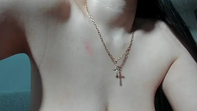 Онлайн чат XXX SexxyMeriem