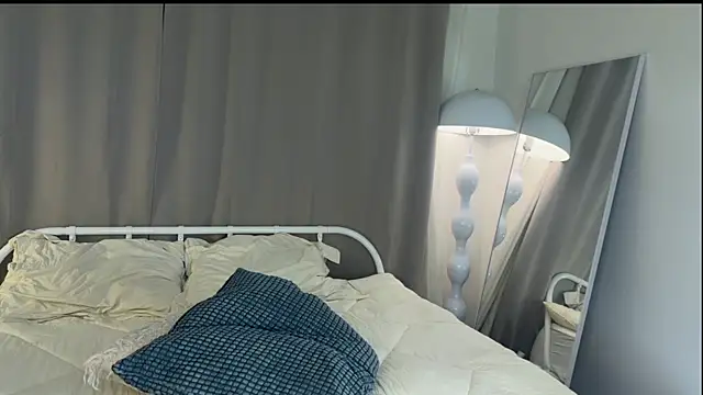 JuicySweetBliss: онлайн-секс-чат