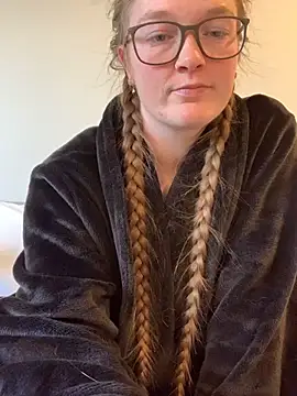 PussiesnCream_ লাইভ XXX চ্যাট