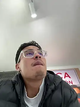 TavoHot_ élő XXX-chatje