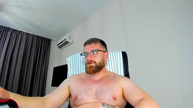 Findom_guy: вебкам-шоу