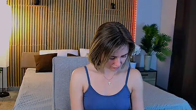 EmeraldGlow Live XXX Chat