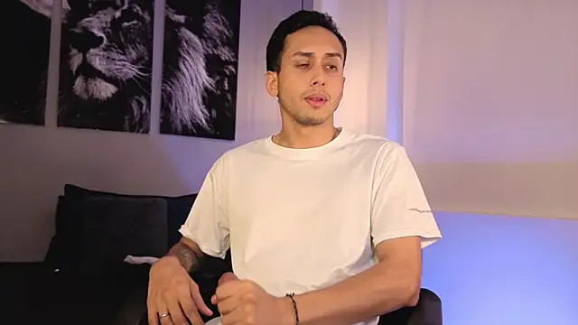 Zack_isback élő XXX-chatje