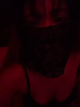 MiNniE_666's Live XXX Chat