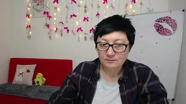 EmilyL0ve Live XXX-Chat