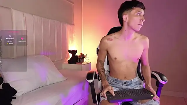 دردشة Rome_cortes الجنسية المباشرة