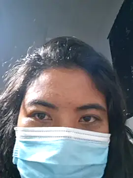 XXX chat uživo modela Artinah22