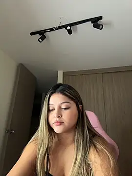 Chat XXX en directo de lunablossom_