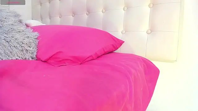 MiaEvans0のライブXXXチャット