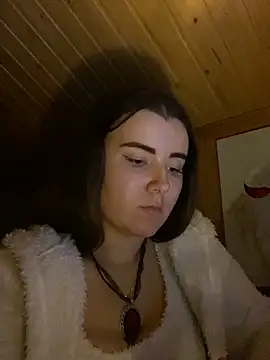 XXX chat uživo modela mewKate