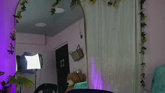 ashley_winhouseのウェブカメラショー