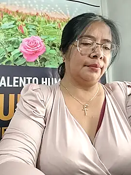 __valentina18 现场XXX聊天