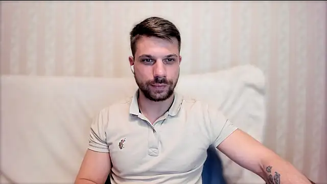 Tony_Wolf: онлайн-секс-чат