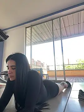 RoseOnYou webkamerás műsora